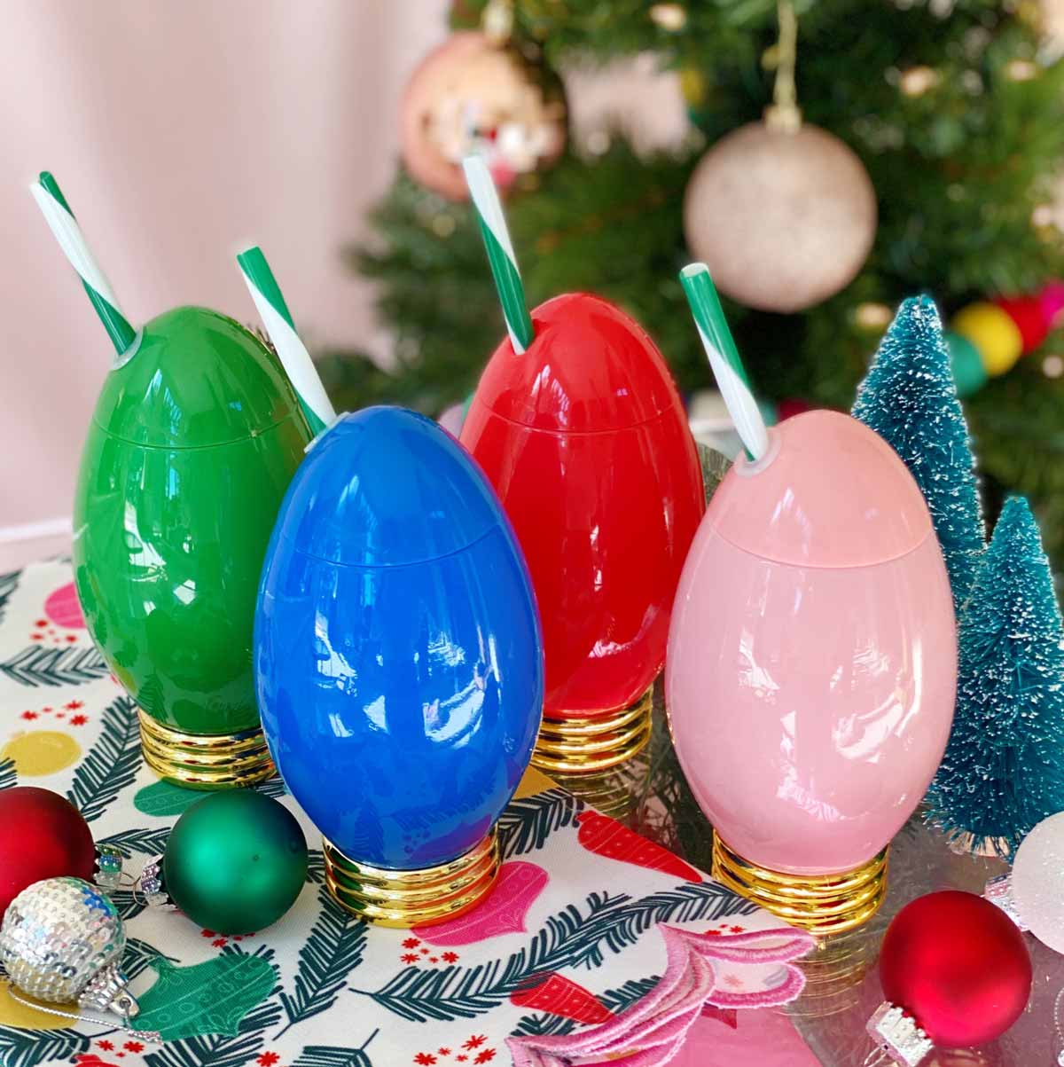 Minglin' Mini Holiday Lights Cup Set